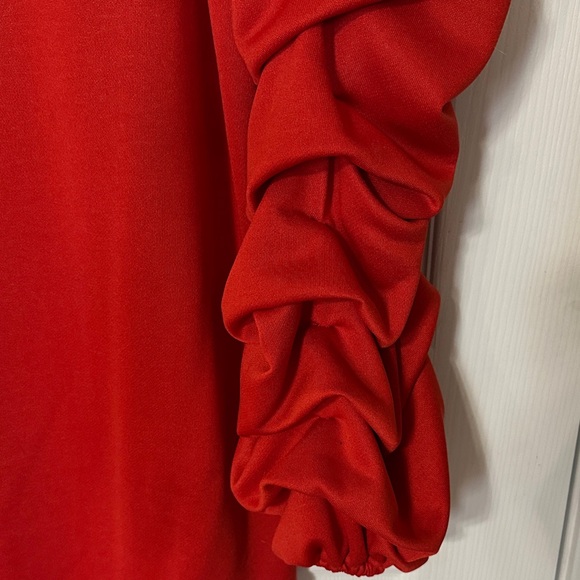 Red Women's Christmas Blouse with Ruffled Sleeves medium nwot - Picture 5 of 10